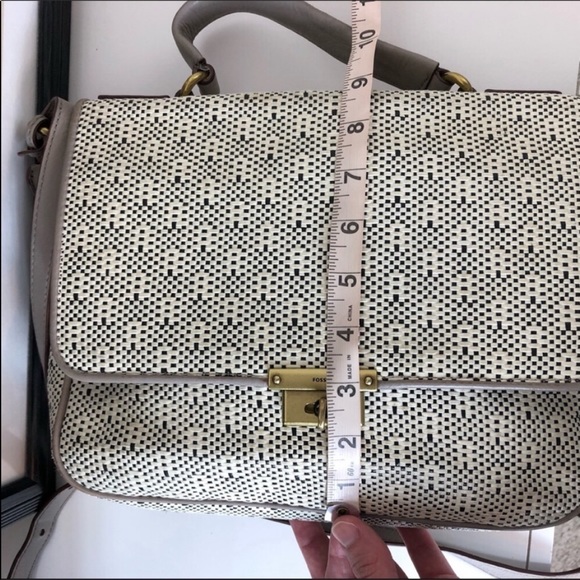 Fossil Leather Taupe/Cream Messenger Satchel Bag - Picture 5 of 6